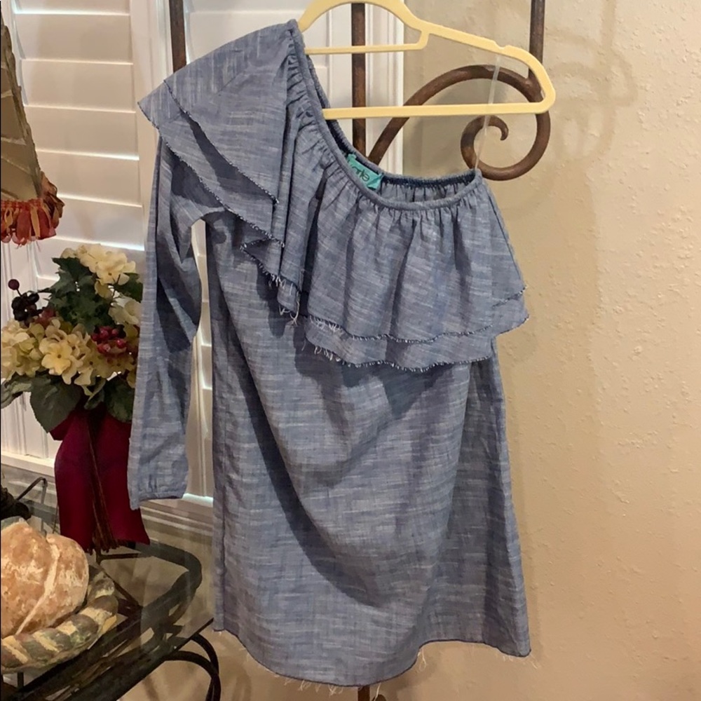 Super cute Karlie mini dress